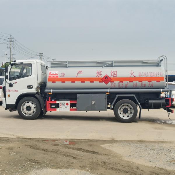 DFAC Diesel Fuel Oil Tanker Truck 8000 Liters 4L - 6L Engine Capacity With 4X2 Drive Wheel