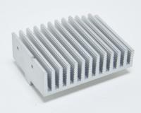 Profils en aluminium anodisés d'extrusion de radiateur avec l'usinage de finition