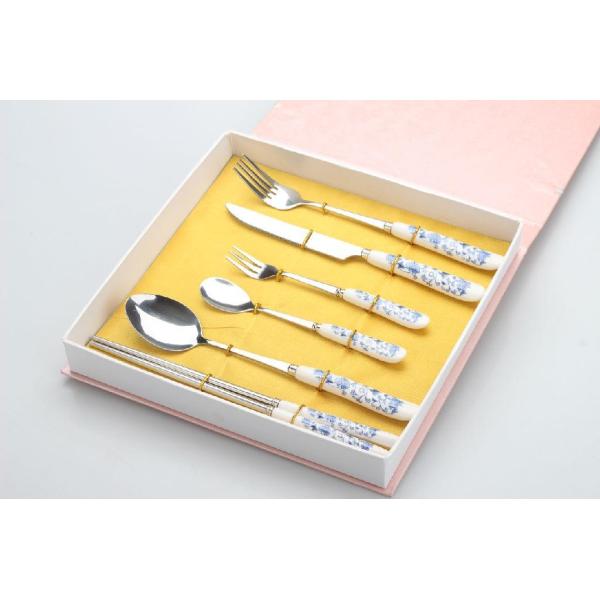 A caixa de papel cor-de-rosa do cartão para utensílios de mesa/hashis dá caixas de empacotamento do presente