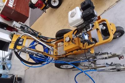Solvent Based Paint Road Line Marking Machine Marking Width 50-200mm