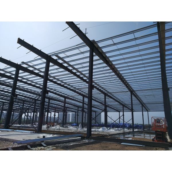 Pre-engineered Metal Frame Steel Warehouse Workshop Construction