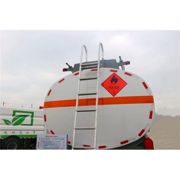 Large Capacity 8x4 FAW Diesel Fuel Storage Tank Truck Euro III Red Color