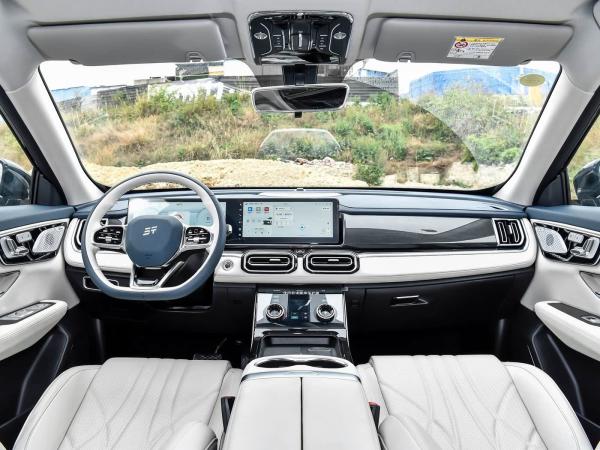 2025 Jetour X70 PLUS C - DM Luxury 7 Seat Plug In Hybrid Medium Sized SUV 1.5T