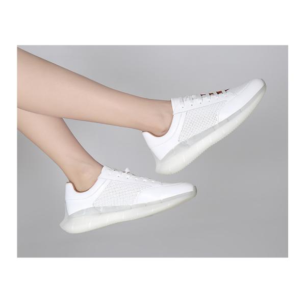 Fashion Athletic Sports Shoes Black / White Womens Lightweight Breathable Tennis Shoes