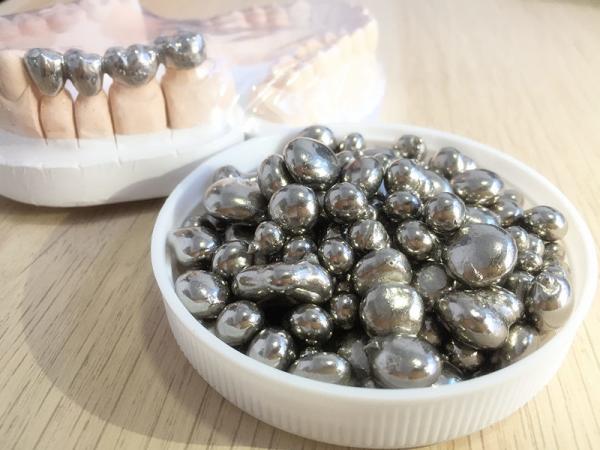 Excellent Workability Non Precious Dental Alloys , Nickel Based Superalloys 220HV10 Hardness