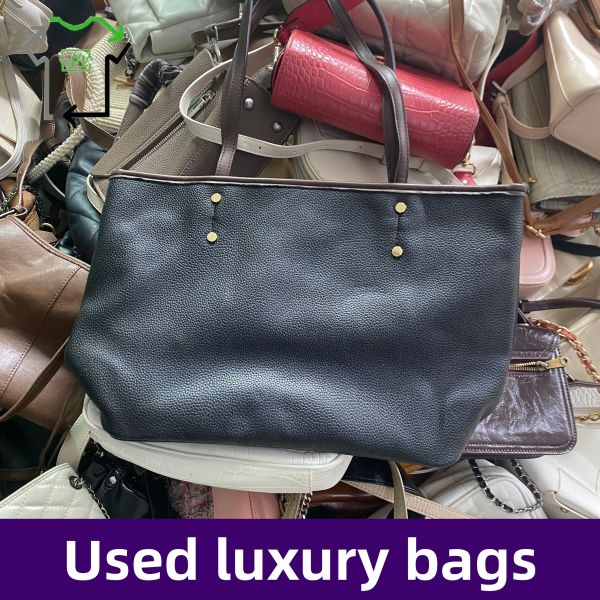 Mixed Style Luxury Preloved Handbags Adults used branded handbags Good Condition