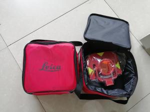 Prisma do tipo GPR111 de Leica para a estação total com o suporte vermelho