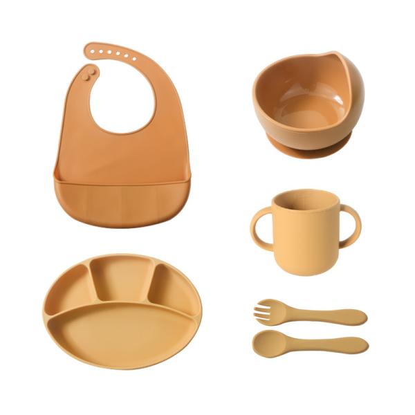 Eco Friendly Silicone Suction Divided Plate Colorful Baby Feeding Necessities PVC Free