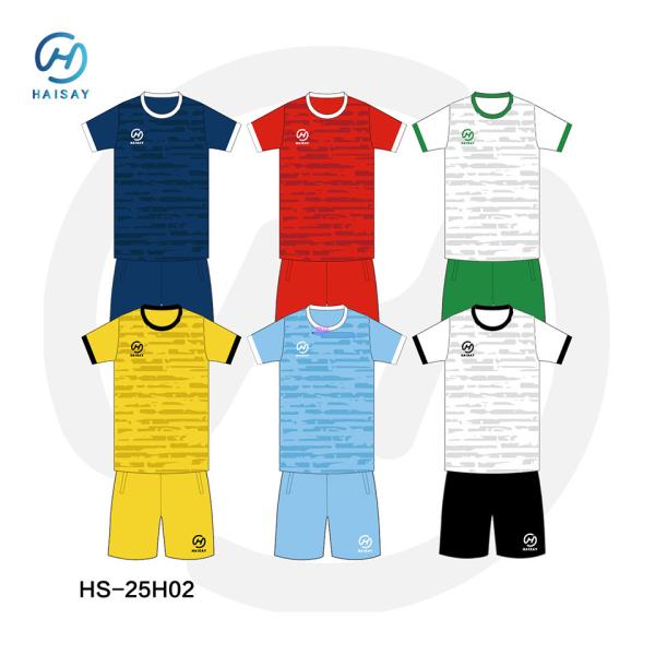 Créez des tenues d'équipe inoubliables : ensembles d'uniformes de football entièrement personnalisables — Combinez et assortissez les designs, les logos et les couleurs pour une présence inégalée sur le terrain.