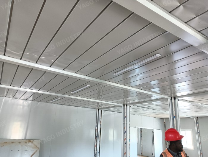 High Strength Eco Friendly Construction Site Camp Modular Housing with Flat-Pack Folding Structure