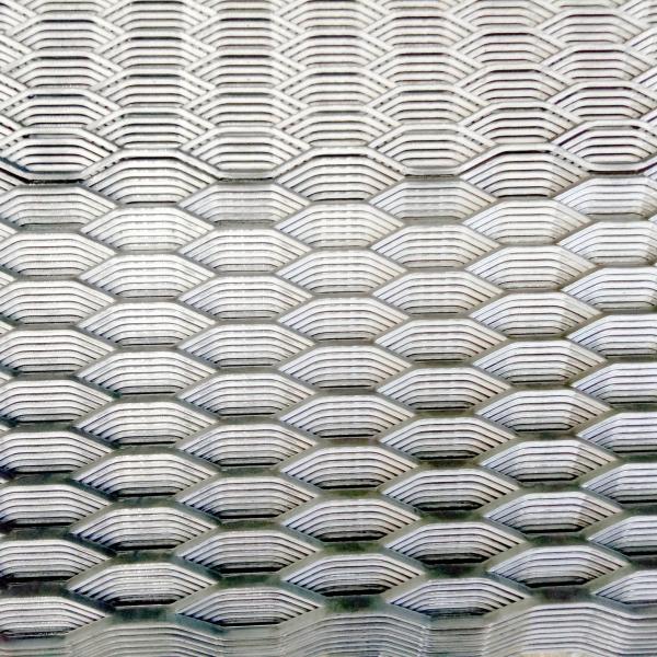 Heavy Duty Raised Iron Expanded Metal Mesh 4x8 Steel Gratings