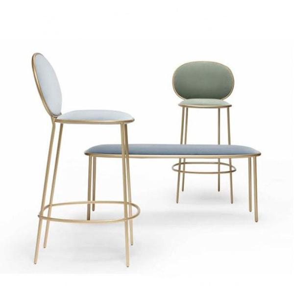 Round Cover 94cm Bar Height Chairs