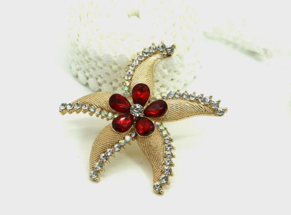 Five Pointed Star Brooch Pins For Clothes Gold Inlaid Diamond OEM ODM