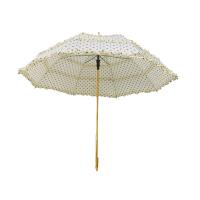 Parapluie de dames de conception de mode avec le cadre d'or de dentelle