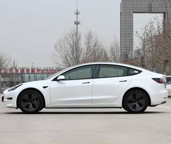 Tesla Model 3 Rear wheel Drive Version 4 Portes 5 places CLTC 556km électrique Voiture d'occasion