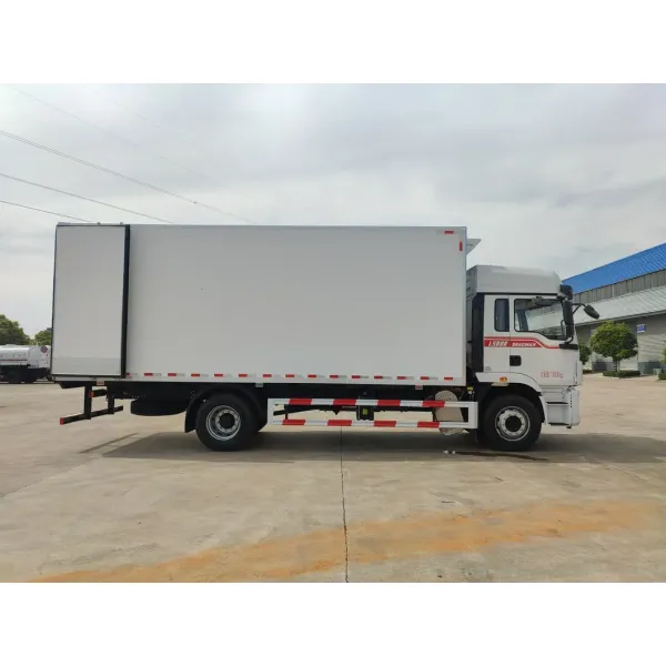 30t Insulated Truck Refrigerated Truck Efficient Insulated Transport Truck Fresh Food Transport Truck Fresh Meat Transport Truck