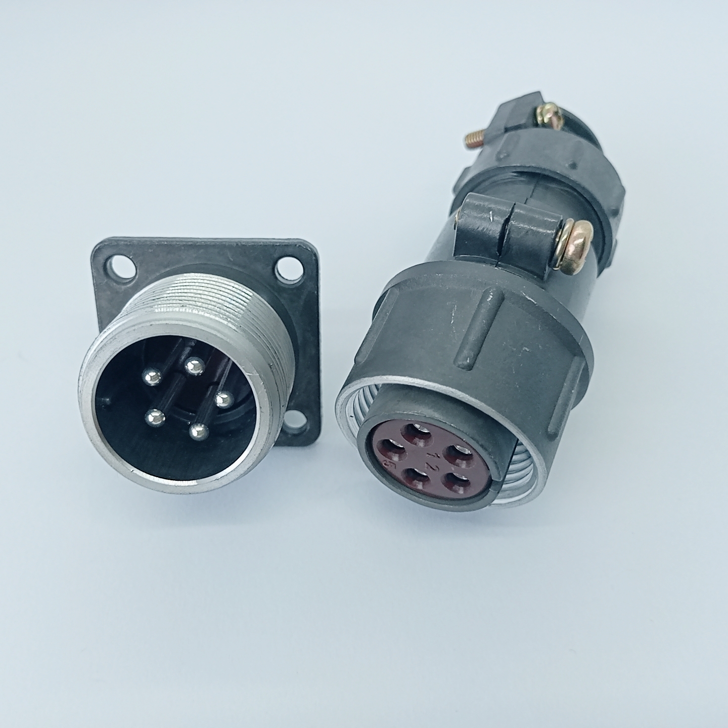 P20K9AQ 5 Pin Circular Aviation Female Socket Threaded Welding Connector with Gold-Plated Contacts