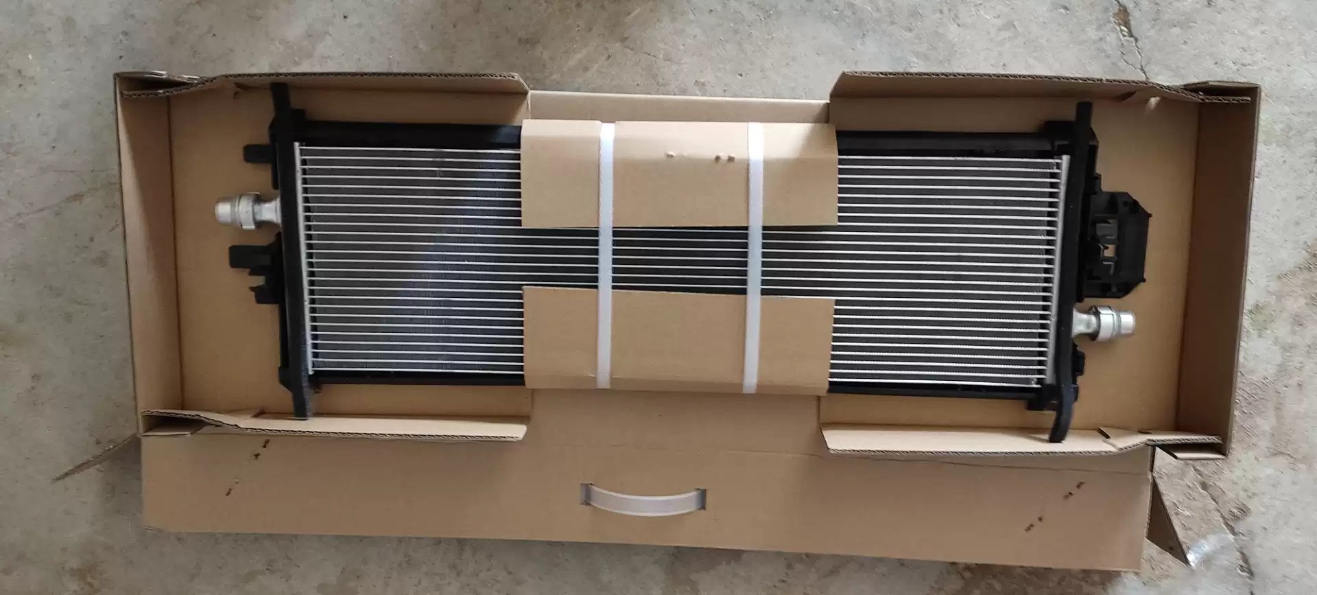 OE1057999-00-B Low Temperature Radiator Assembly for Tesla Model S at Affordable