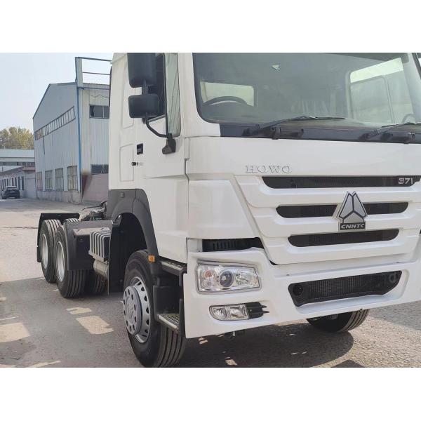 Tire Certification DOT White Sinotruk HOWO 6*4 Tractor Truck Excellent Performance