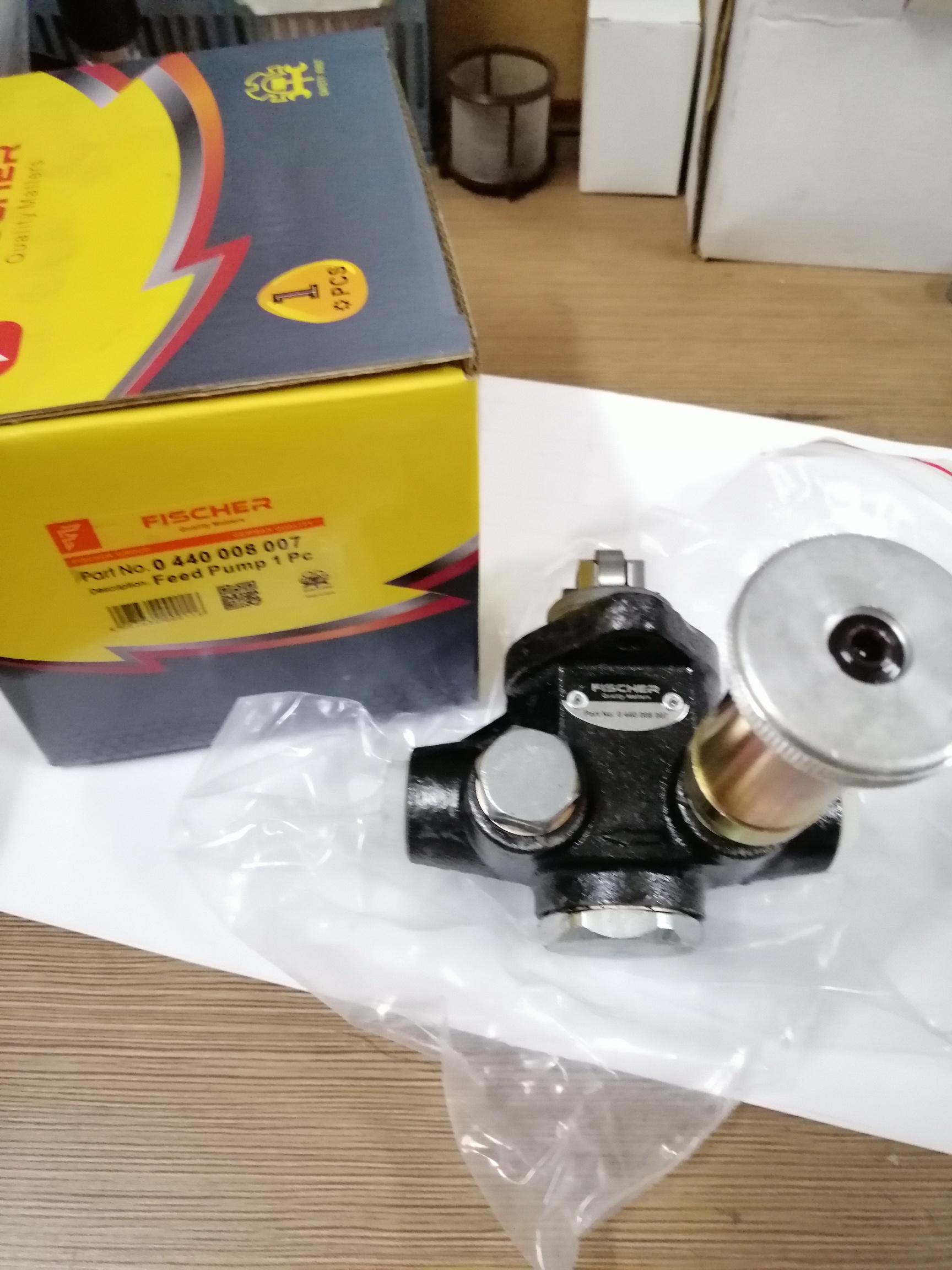 New Condition Professional 00.1 007.100 Auto Diesel Fuel Feed Pumps 0 440 008 176 Engine 0 440 004 040
