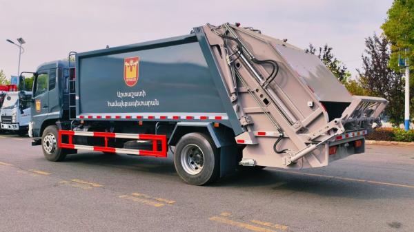 Dongfeng Garbage Collection Truck Rubbish Compressed Refuse Collection Vehicle