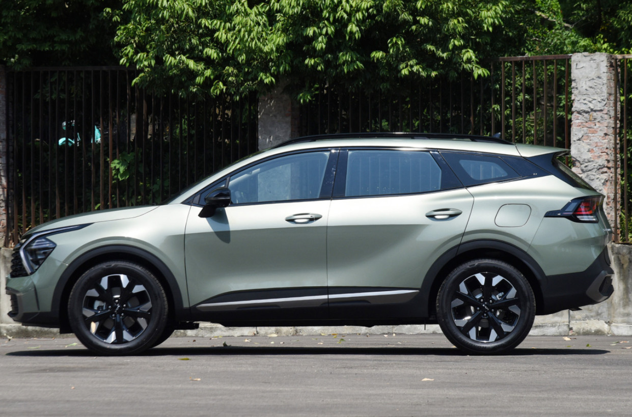 Kia Sportage Hev 2023 2.0T 4wd Deluxe Edition Компактный внедорожник 8 Блок Ручной Самостоятельный