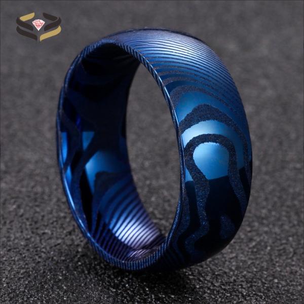 Mariage à la main audacieuse Damas Anneau homme en acier 8 mm bleu type religieux en bois en forme de dôme