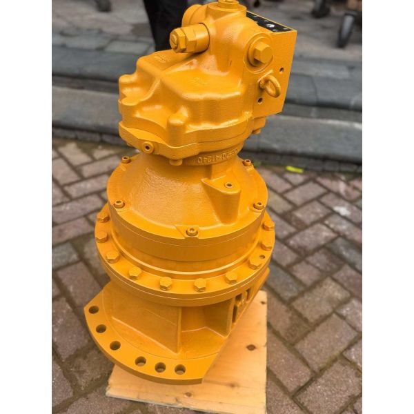 Aftermarket Hydraulic Swing Motor Assy Replacement for Komatsu PC200LC-8