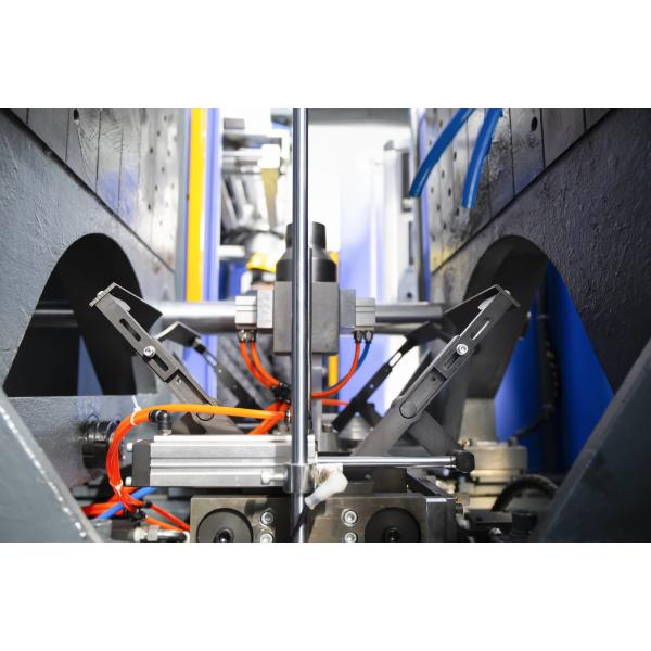 5 Gallon TRITAN PC Bottle Blow Molding Machines Extrusion 1.9L Accumulator