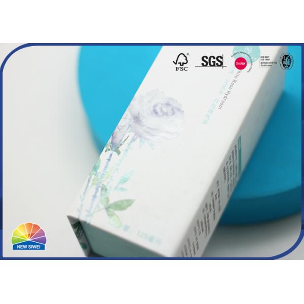 Магнитное закрытие прикрепило на петлях пакет эфирного масла духов коробки бумаги крышки