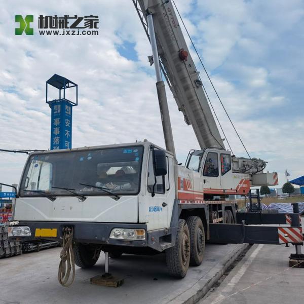 La grue de camion d'occasion de QY70V Zoomlion a utilisé le camion grue mobile de 70 tonnes