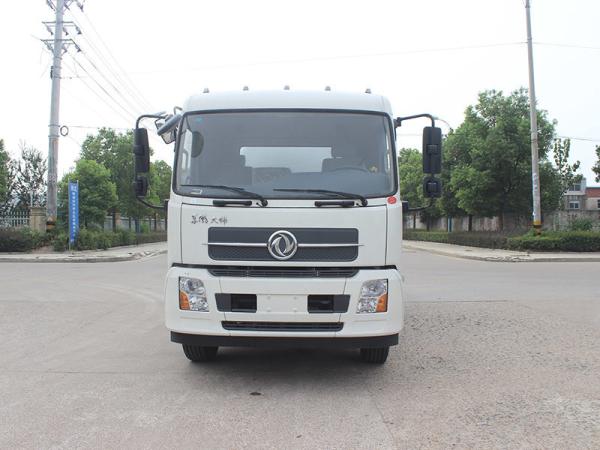 DFAC Dongfeng Vacuum Sewer Suction Truck EURO 5 Septic Waste Trucks 150 - 250hp