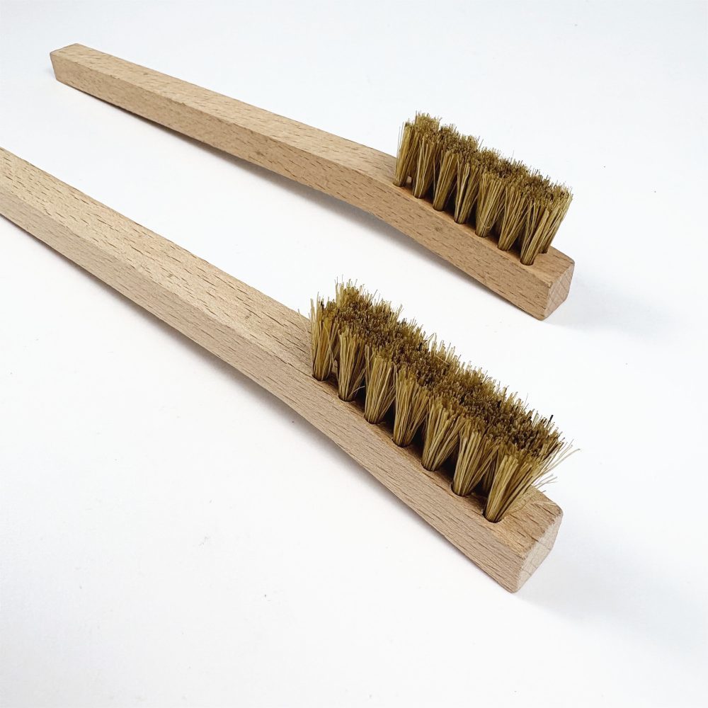 ESD-Safe Pig Bristle Brush with Ergonomic Wooden Handle for PCB Electronics Cleaning