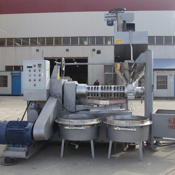 Food Grade Cold Press Oil Extraction Machine , Olive Oil Press Machine Large Capacity