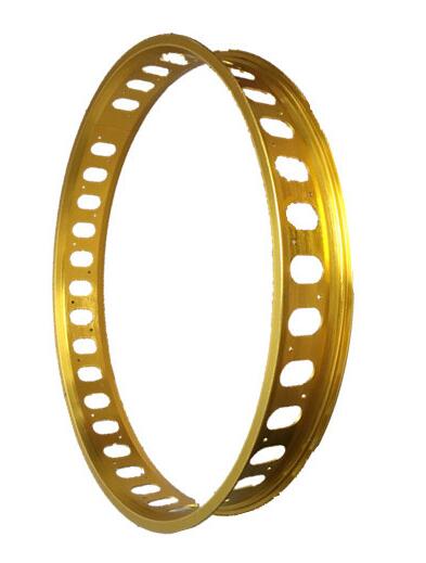 Fat Bike P95 Алюминиевый сплав ремня 24 * 4,0 дюйма 100 мм наружной ширины колеса снежного велосипеда