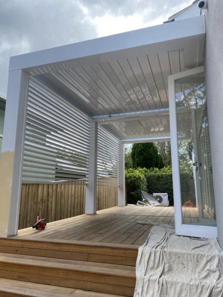 Industrial Outdoor Aluminium Pergola Waterproof Powder Coating Optional Thickness