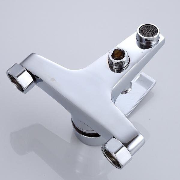 Zinc Alloy Chrome Finish Bathroom Bathtub Mixer Shower Faucet with Hot and Cold Water