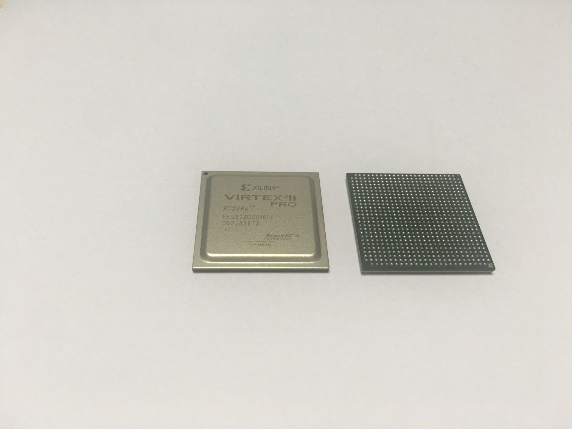 XC2VP4 XILINX Virtex 2 ПЛИС ИС XC2VP4-6FFG672C XC2VP4-6FFG672I