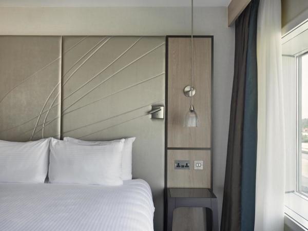 Negeri Sembilan hotel interior design furniture from China supplier for Upholstered wall headboard with Laminate panel