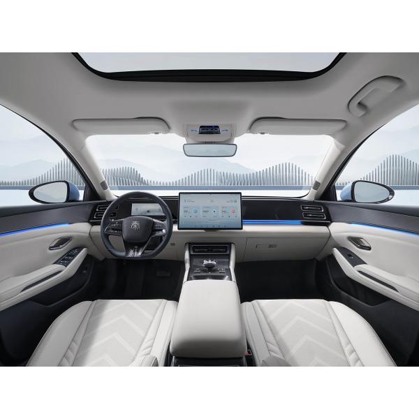 E-CVT de taille moyenne Qin L BYD EV Voiture électrique 5 places