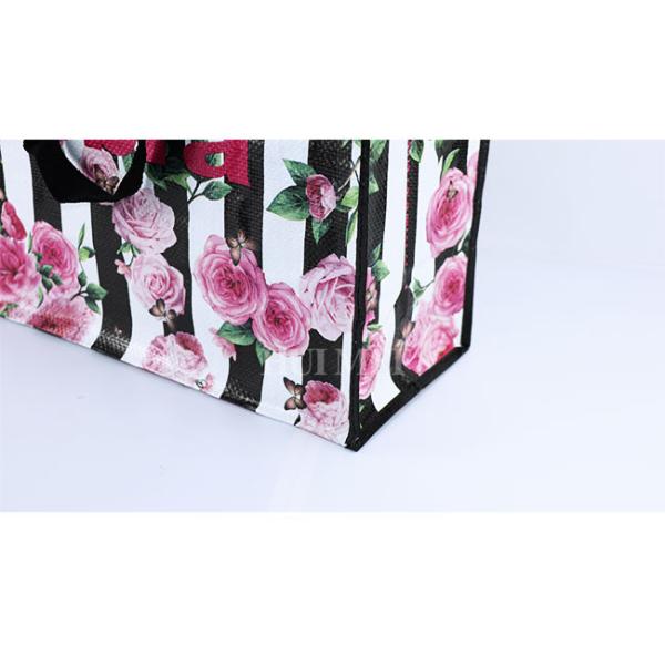 Пластиковым продуктовые сумки сплетенные полипропиленом ходя по магазинам с печатанием цветка