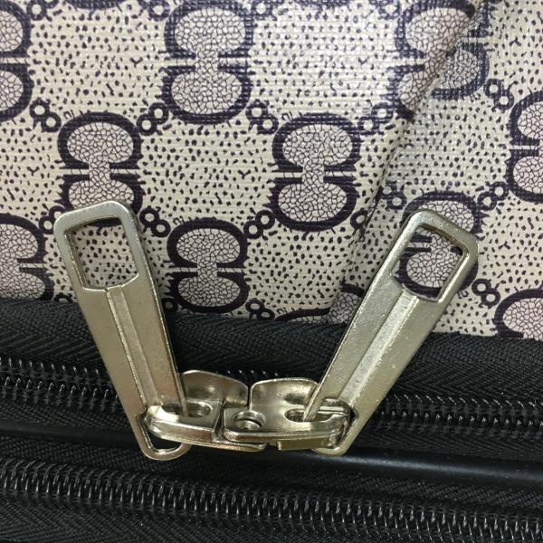 Многофункциональный рюкзак из полиэтиленового полиэтиленового полиэтиленового полиэтиленового полиэтилена