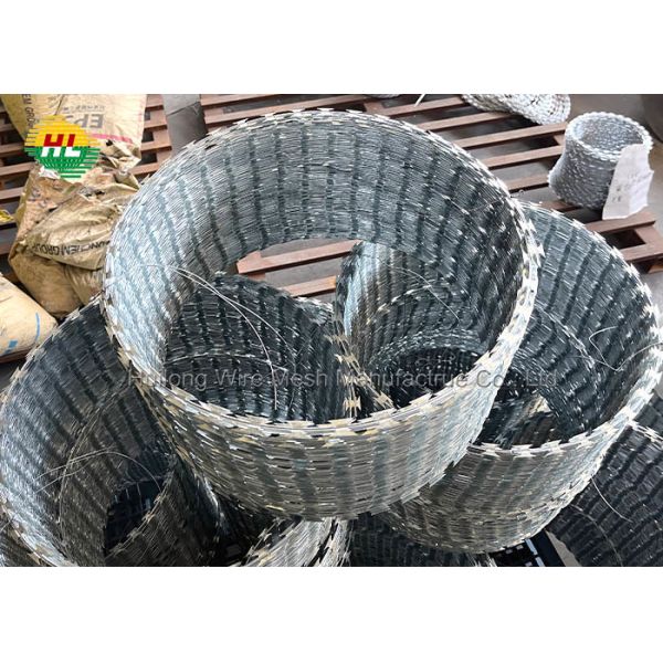 Protecting Egoza Bto16 Concertina Ripper Razor Heavy Galvanized Steel Barbed Wire Coil Security