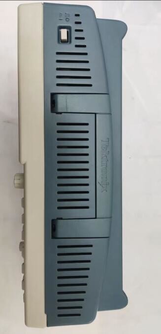 Используемое хорошее состояние цвета DSO Мульти-канала 4CH 2GSs 200MHz Tektronix TDS2024B