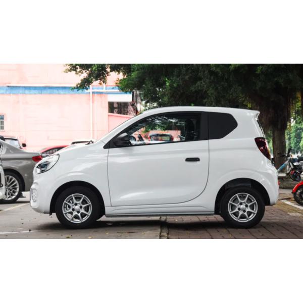 Vehículos eléctricos puros Roewe Clever Todo el coche eléctrico Mini coche eléctrico de 4 asientos con 311 km de alcance disponible
