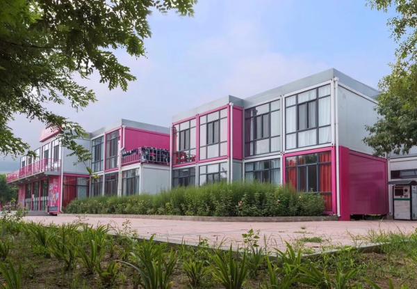 Specialty Steel Structure Container-style Leisure Accommodation Park On Sale