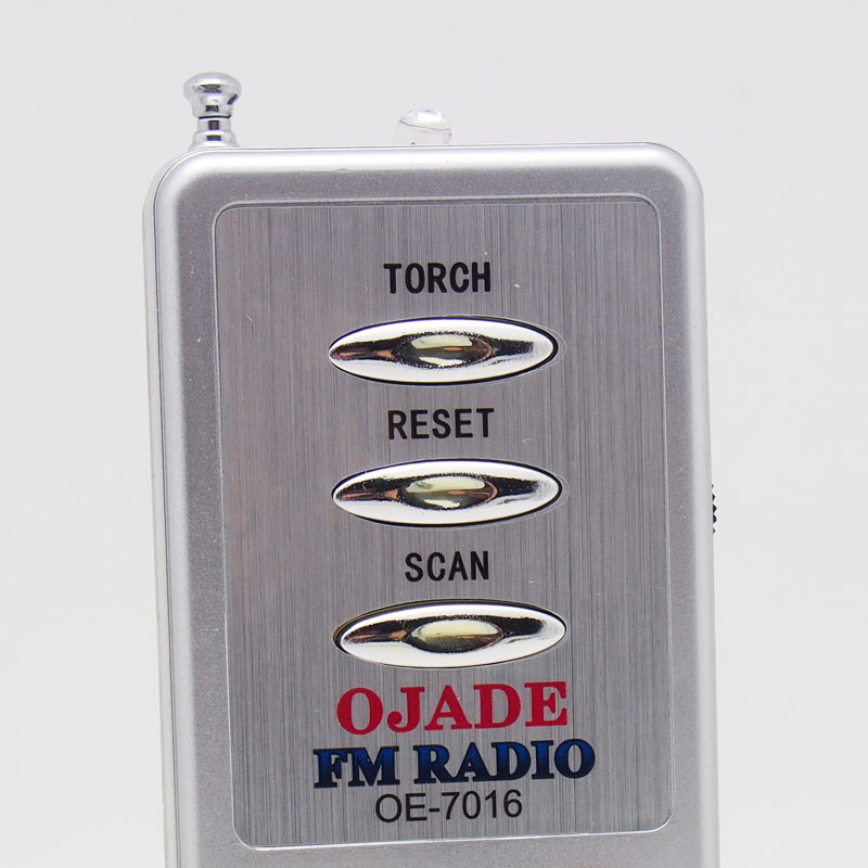 Компактный дизайн Авто сканирование FM радио UM3 * 2 батарейное питание портативное радио