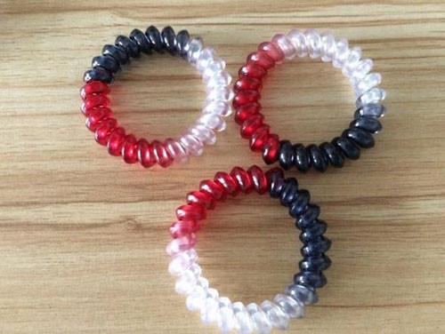 Colorful soft outdoor plastic wrist coil cheap 55mm spiral wrist band coil chain tethers