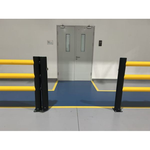 Upright Protector Anti Collision Post Flexible Safety Barrier Single Rail / 2 Rails / 3 Rails