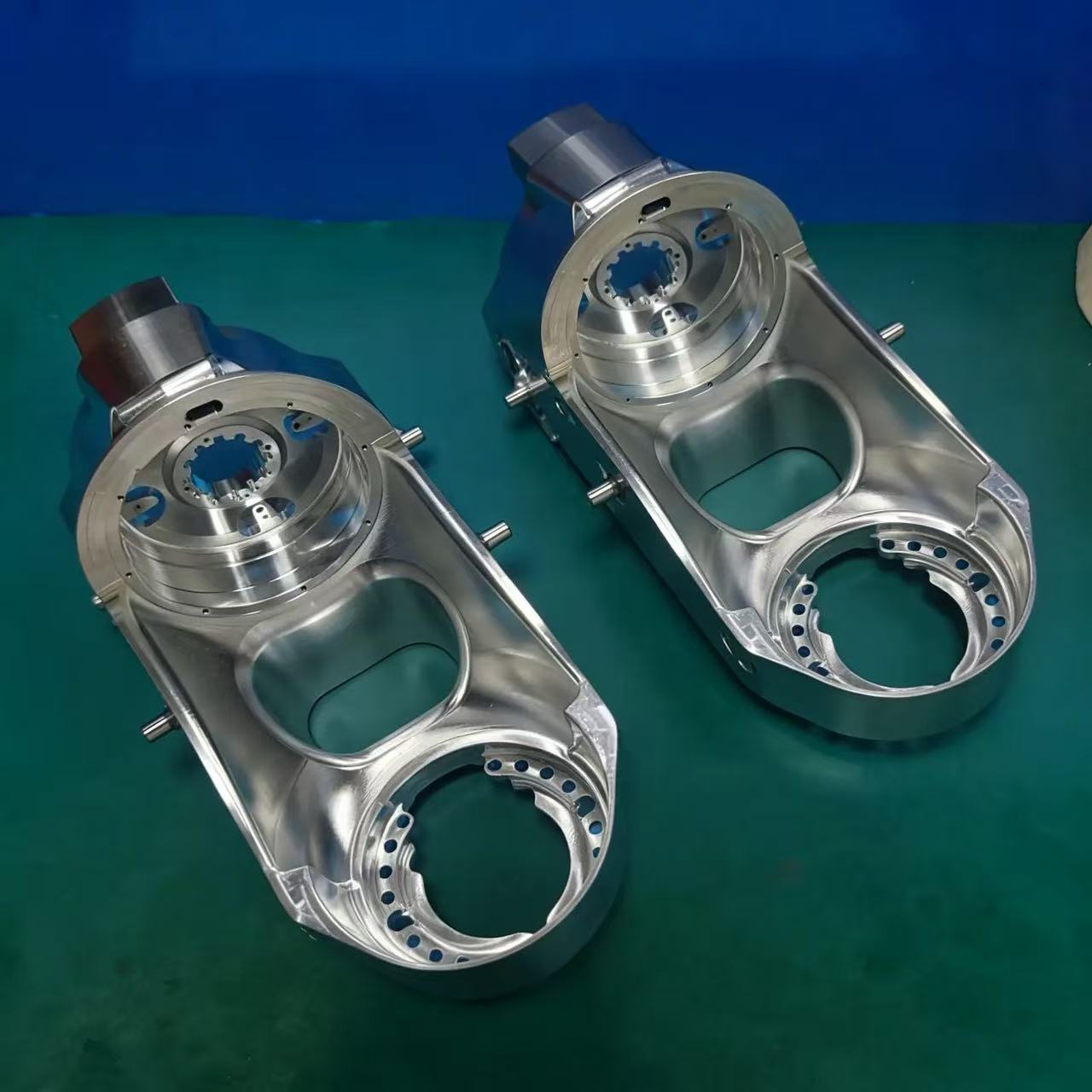 Precision CNC machining of precision robot structural components